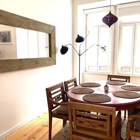 Seven Skirts Prestige Apartments Bed & Breakfast 3*